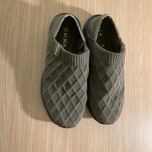 Kubua Slip On Shoes Slippers Army Green Mens Size 42 US Size 8.5 Hard Black Sole